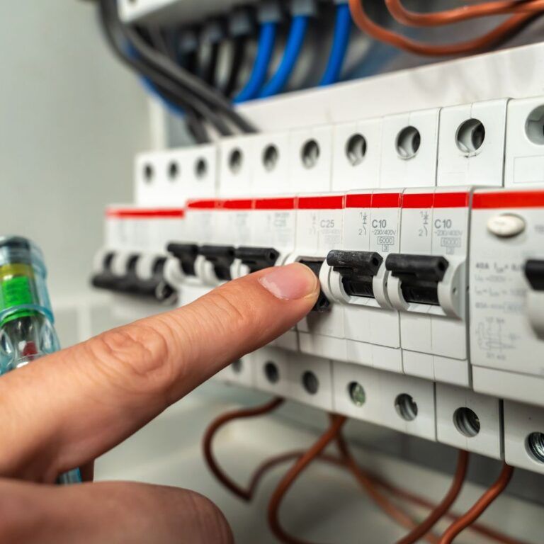 Instalación de cuadro eléctrico con automáticos en Illescas